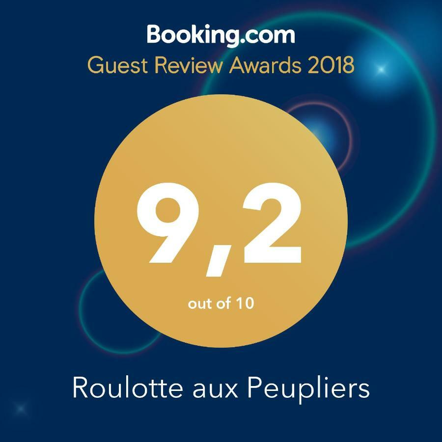 Roulotte Aux Peupliers Hotel La Tour-dʼAigues Esterno foto